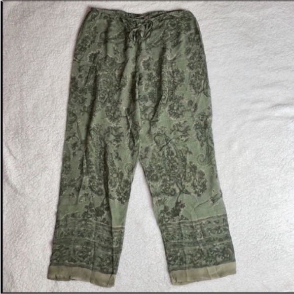 Victoria’s Secret green sheer Lounge Pants Size M loose comfy - Picture 1 of 9